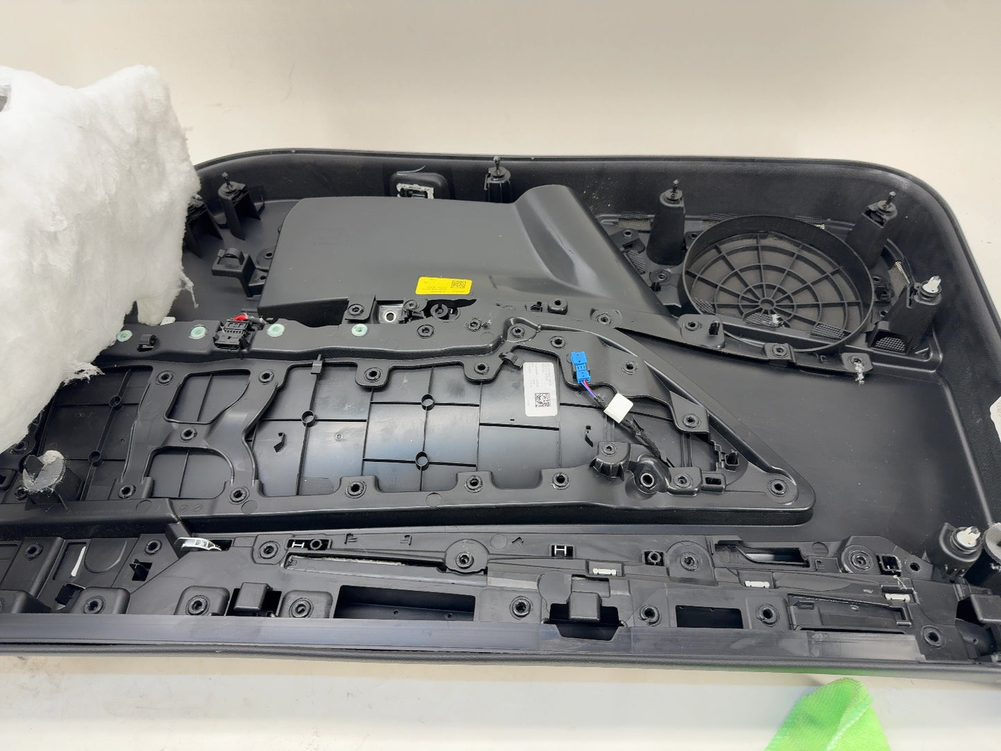 2021-2023 Tesla Model 3 Front Left Door Panel 1588126-01-D