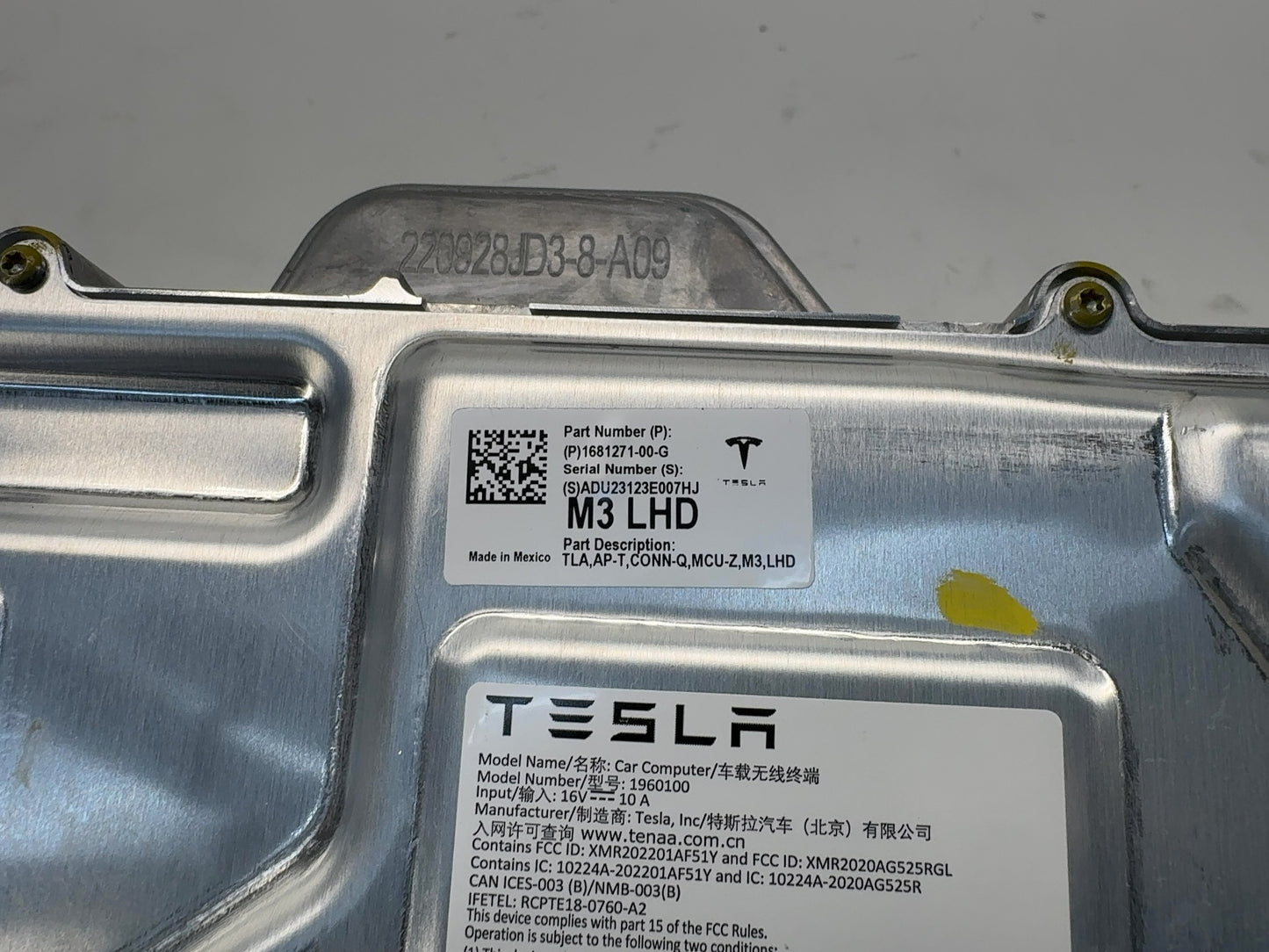 2022-2023 Tesla Model 3 Car Computer With Security Module 1681271-00-G
