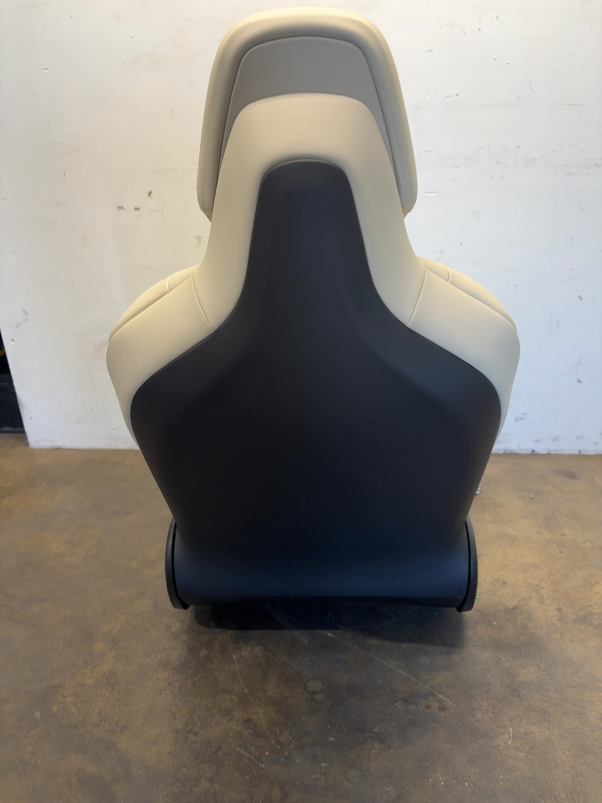 2018 Tesla Model S Front Right Seat Assembly 9876536-03-A