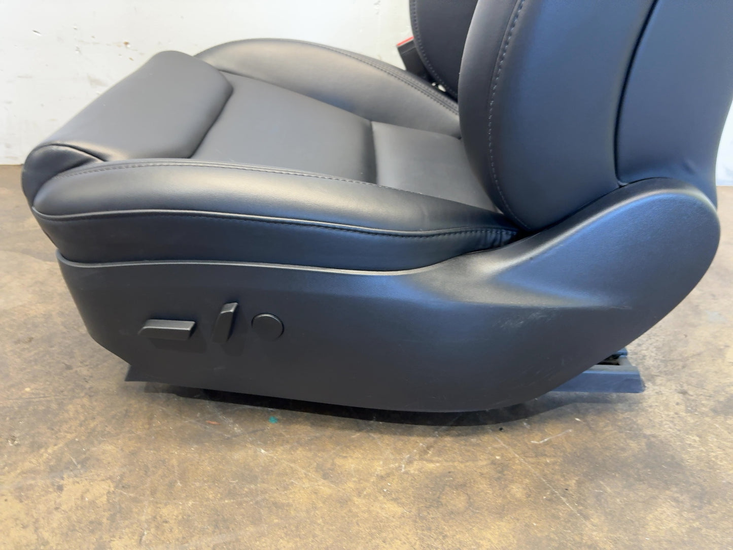 2020 Tesla Model S Front Left Seat Assembly 3876527-02-C