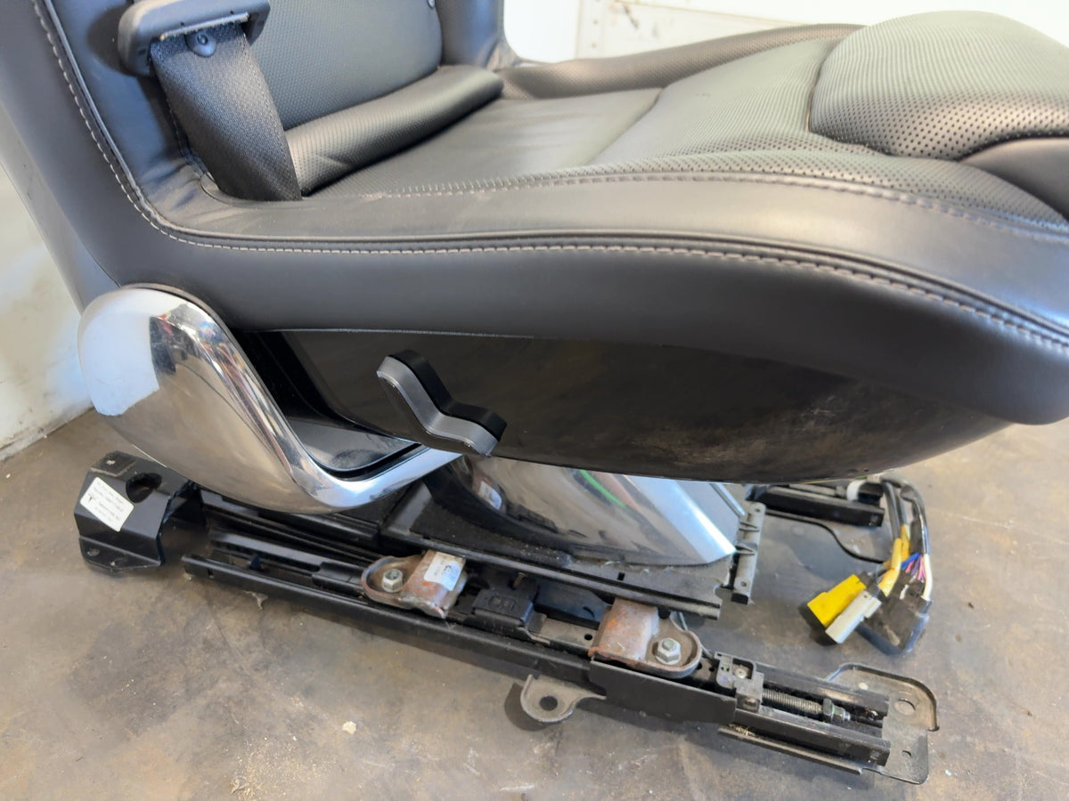 2016 Tesla Model X Second Row Seat Left 1076089-02-B