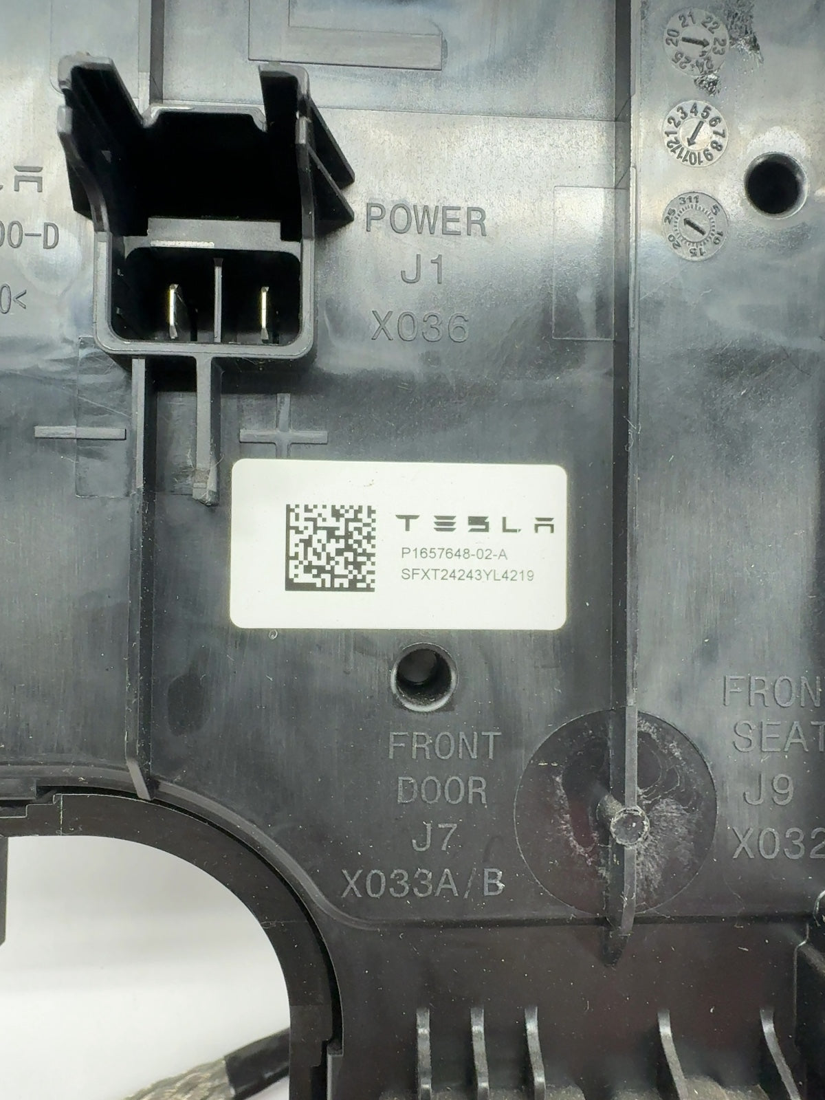 2024 Tesla Model Y Car Computer With Vc Left Controller 1787419-90-I