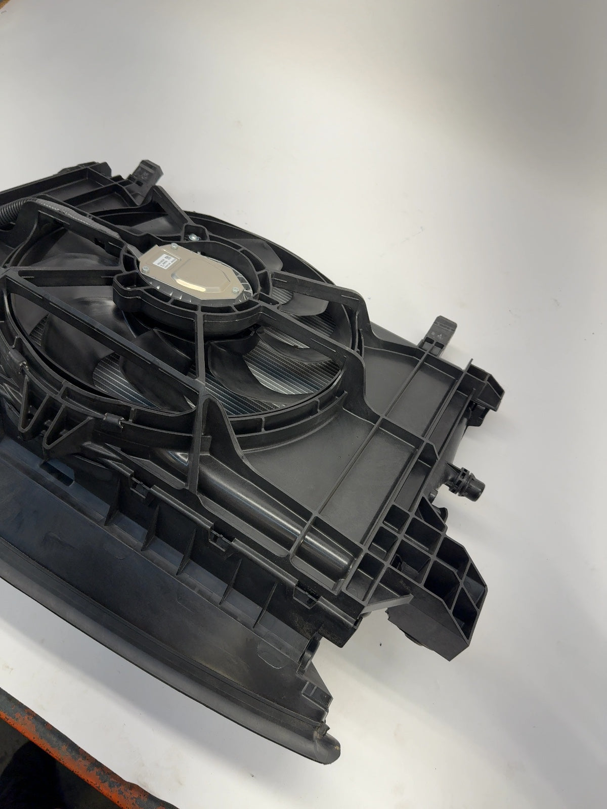 2026 Tesla Model Y Juniper Cooling Fan Assembly 1982489-00-D