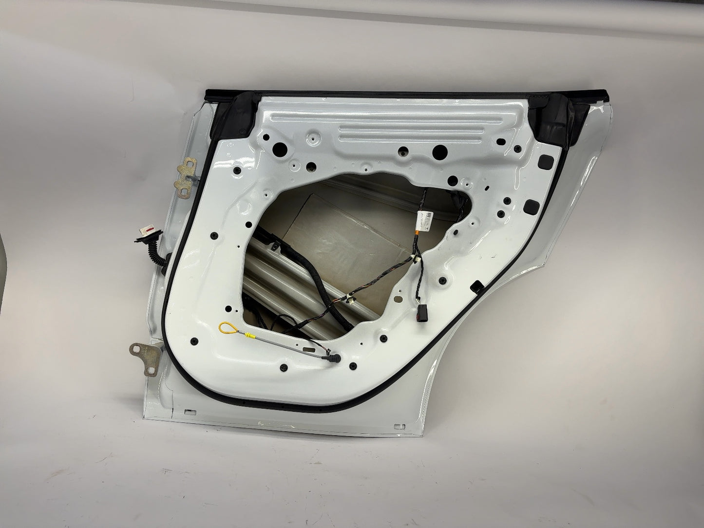 2026 Tesla Model Y Juniper Rear Right Door Shell 2035503-E0-A