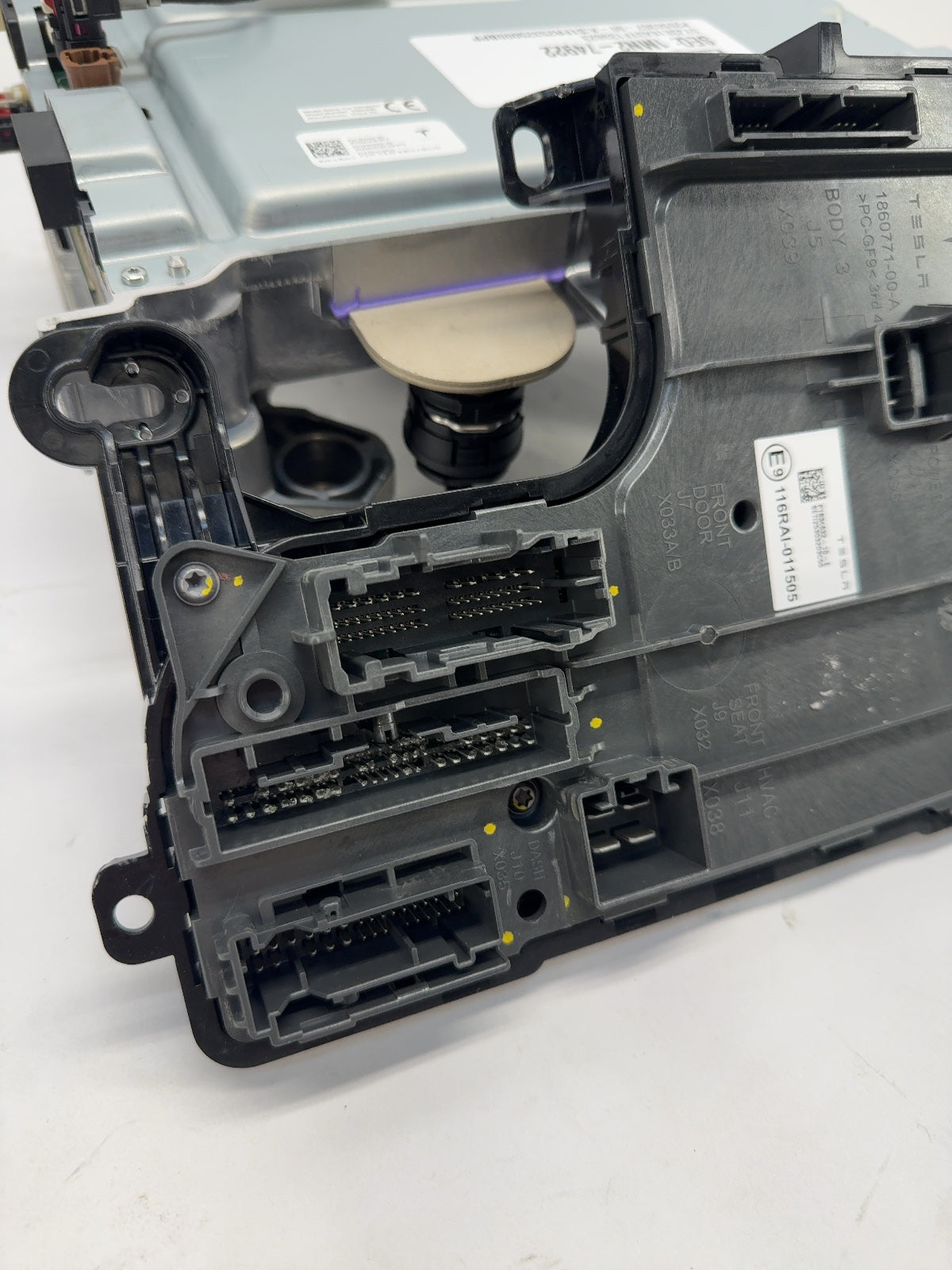 2025-2026 Tesla Model 3 Highland Car Computer With Left Vc Controller 2050302-00-A