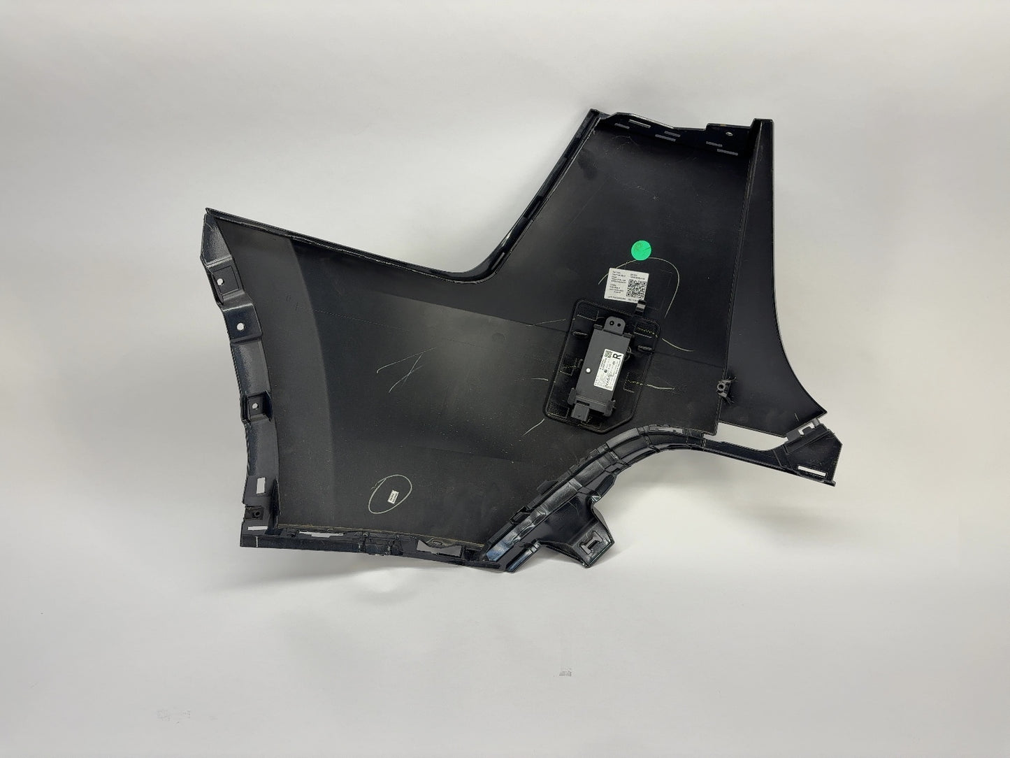 2026 Tesla Model Y Juniper Rear Upper Fascia Right 1947146-00-F