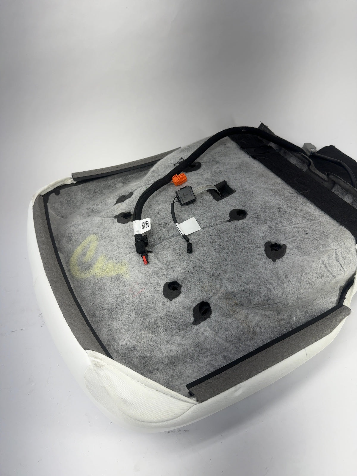 2022-2024 Tesla Model Y Front Right Seat Lower Cushion 1920674-02-A