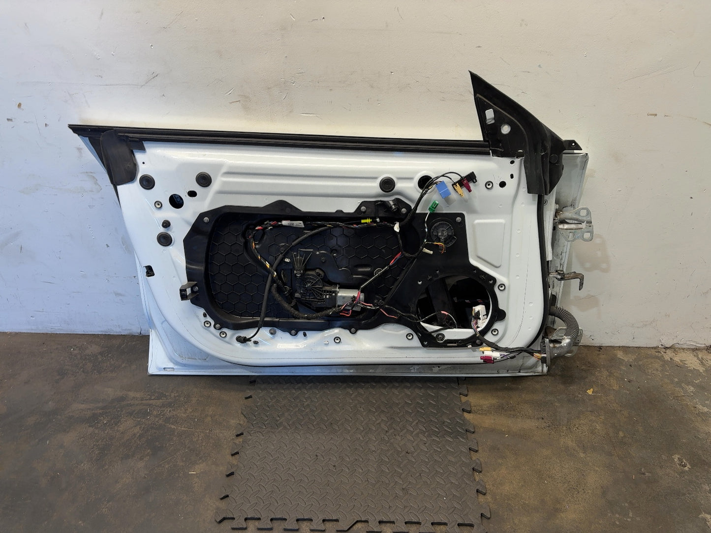 2018-2023 Tesla Model 3 Front Left Door Shell 1081421-E0-C