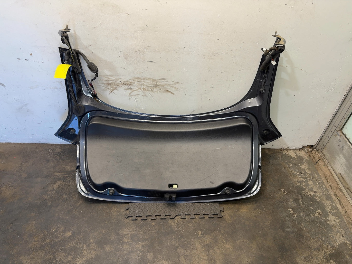 2021-2023 Tesla Model 3 Trunk Lid Assembly 1601460-E0-A