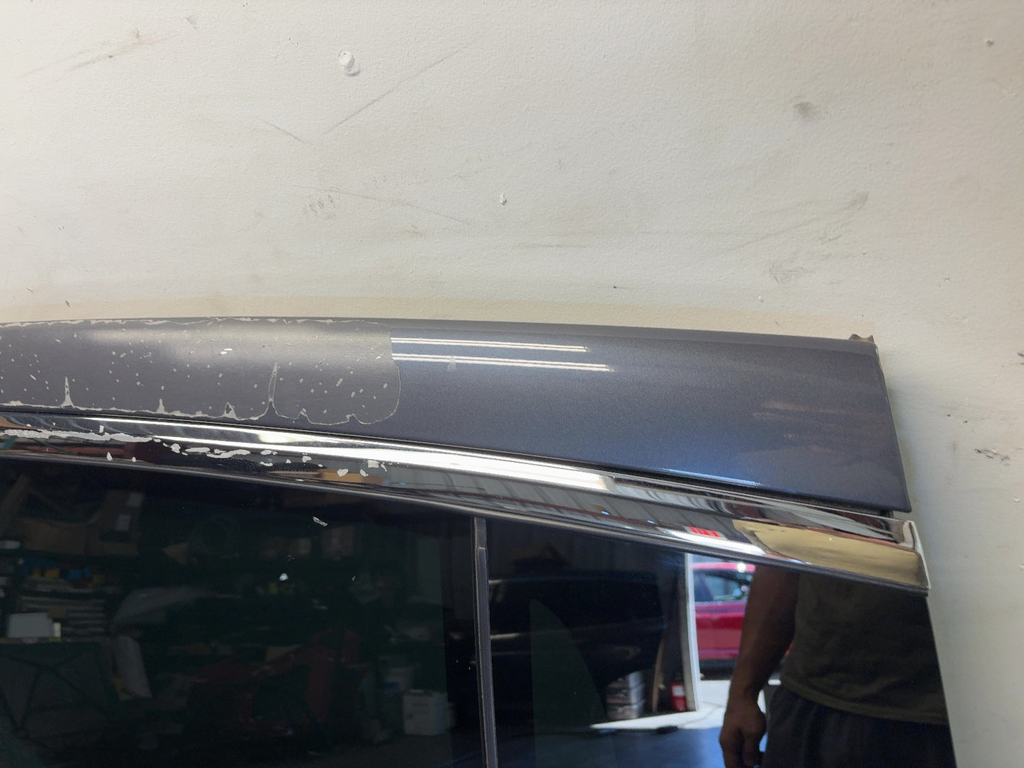 2016-2018 Tesla Model X Falcon Door Lower Left 1069537-E0-A
