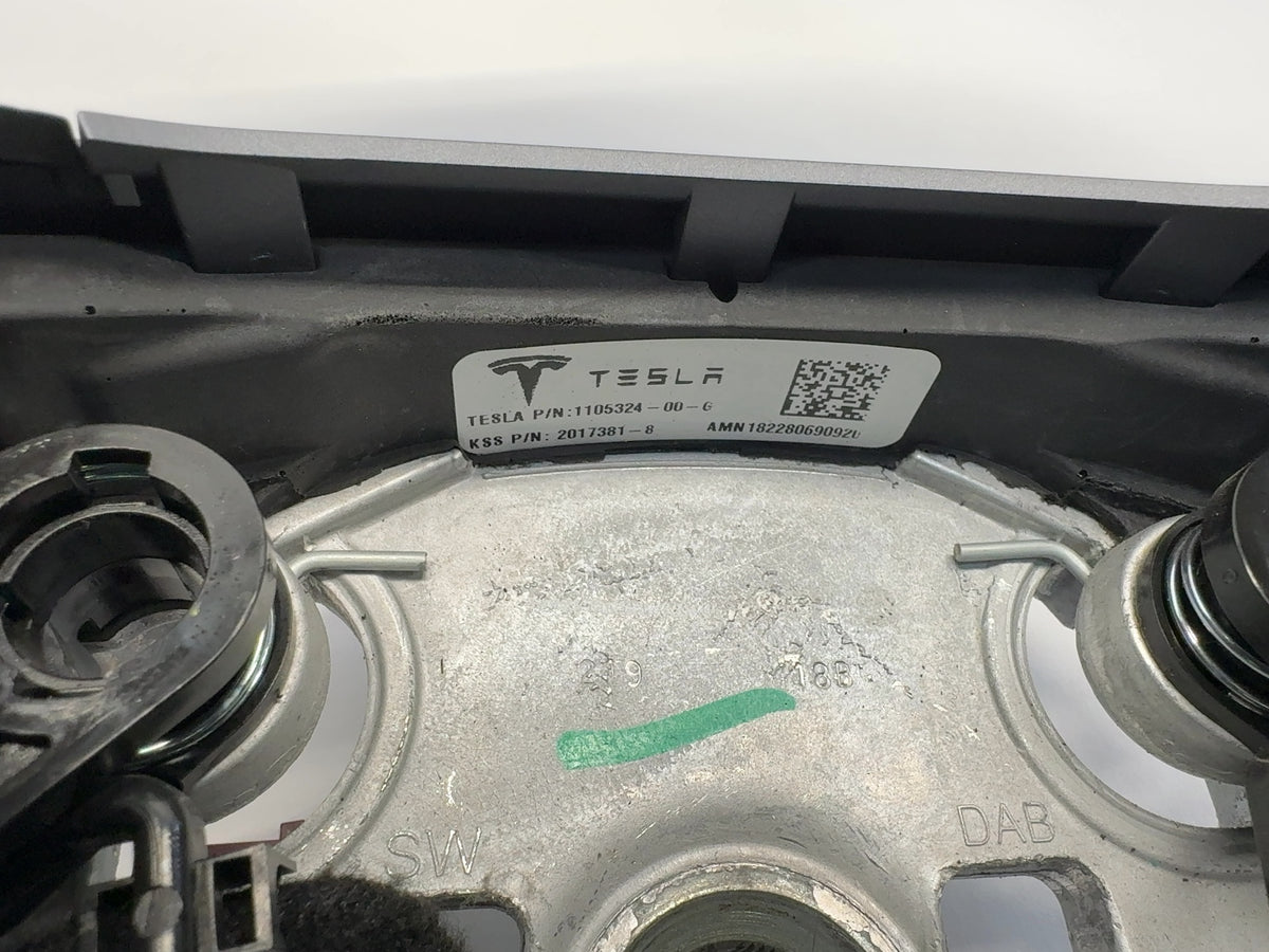 2018 Tesla Model 3 Steering Wheel 1105324-00-G