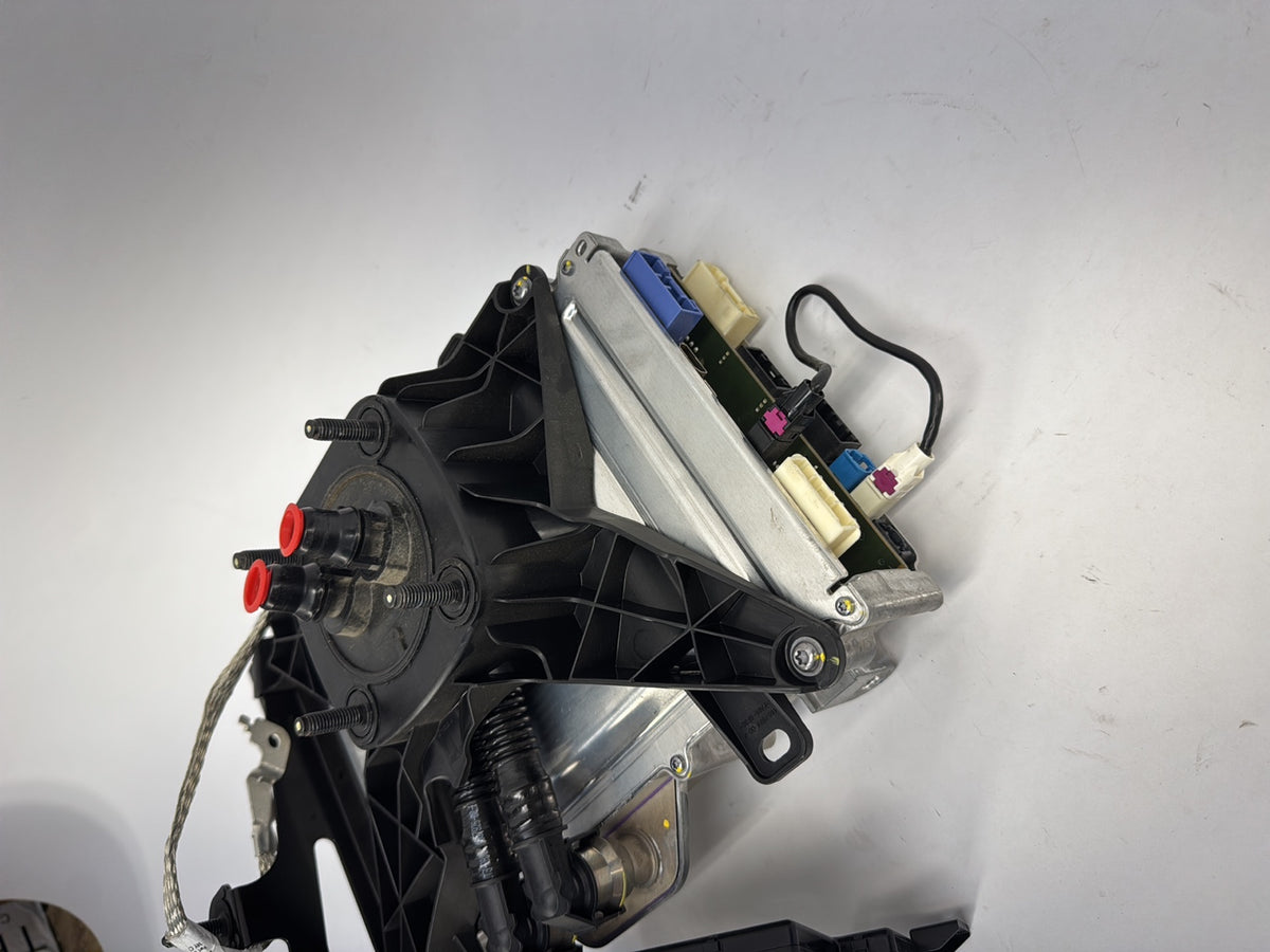 2021-2023 Tesla Model Y Car Computer With Security Module 1684435-00-G