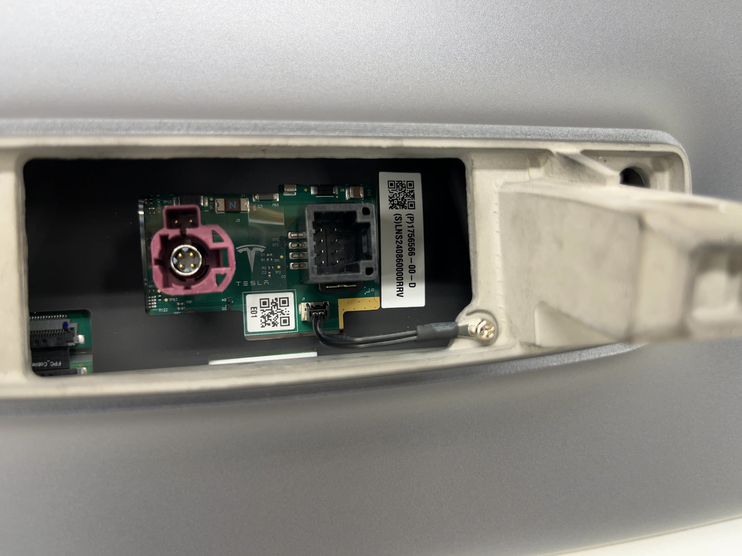 2024-2026 Tesla Model 3 Highland Center Display 1756566-00-D