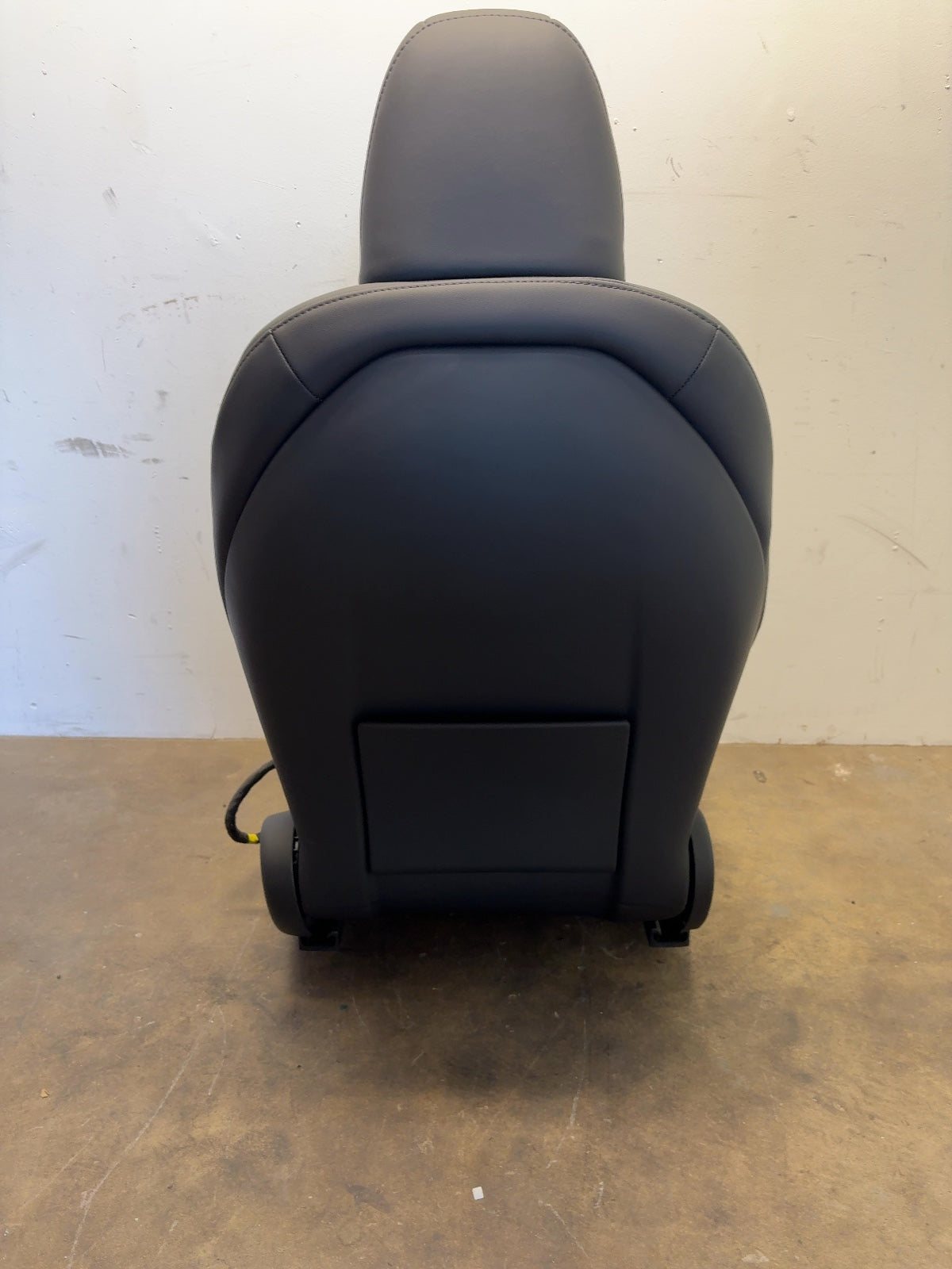 2025 Tesla Model 3 Highland Front Left Seat Assembly 7754322-01-C