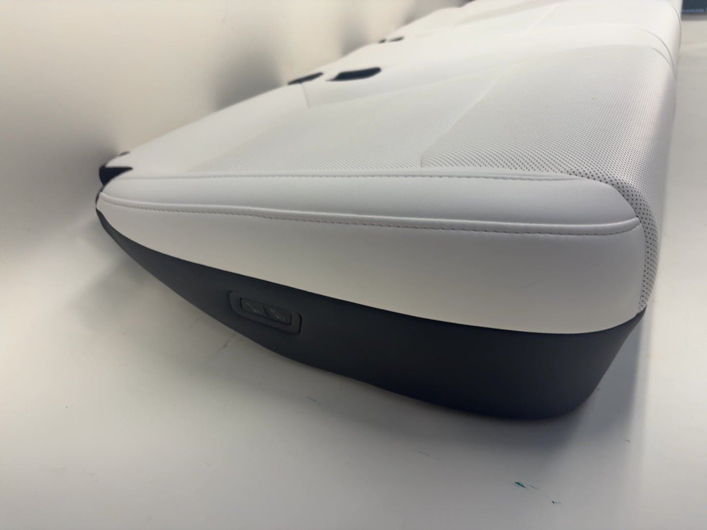 2025 Tesla Model Y Juniper Second Row Seat Cushion White 2000040-F2-A