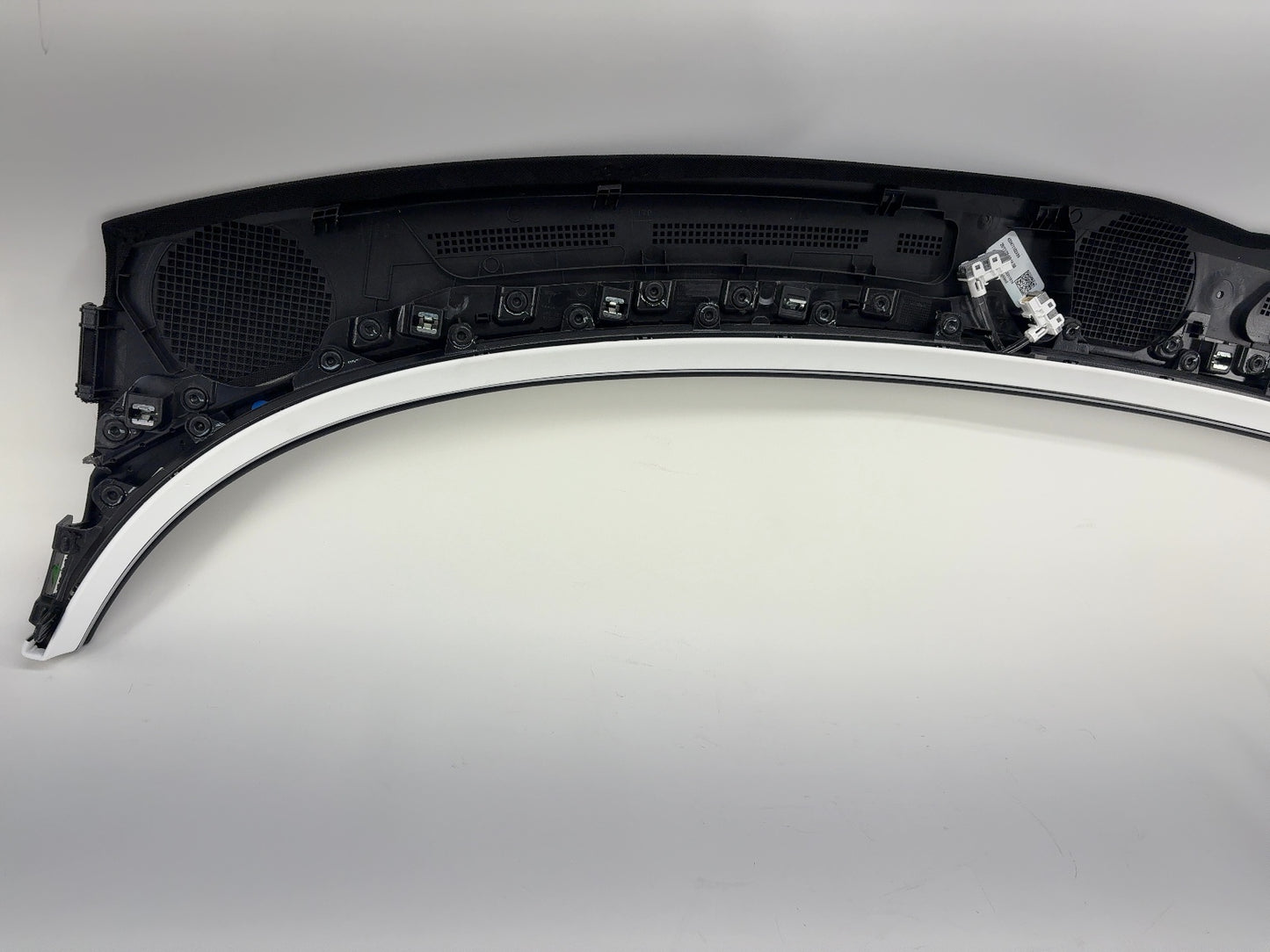 2024 Tesla Model 3 Highland Instrument Panel Wrap Around Pur Ultra White 1774498-20-H