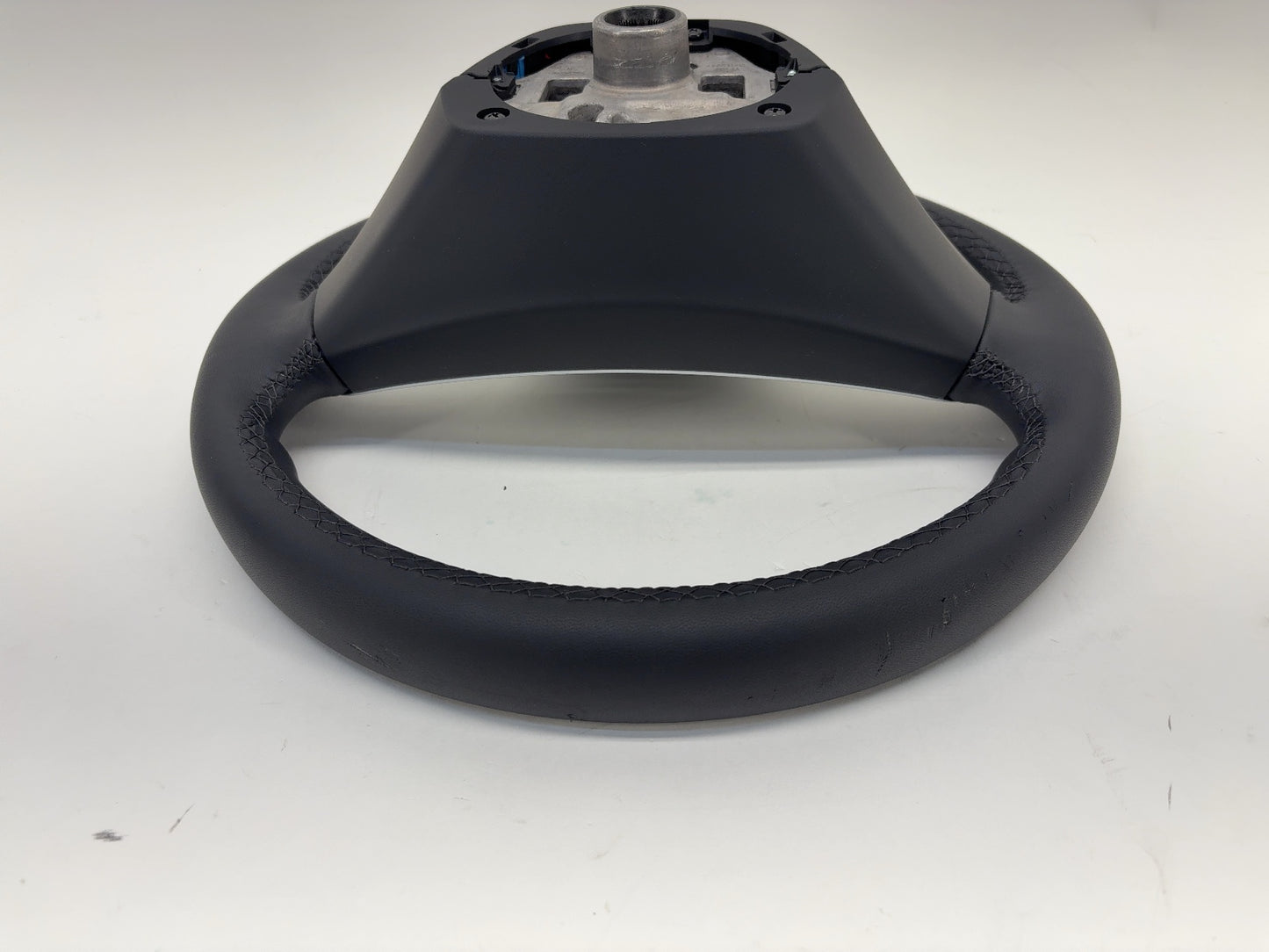 2026 Tesla Model Y Juniper Steering Wheel Pur Leather 2003660-00-F