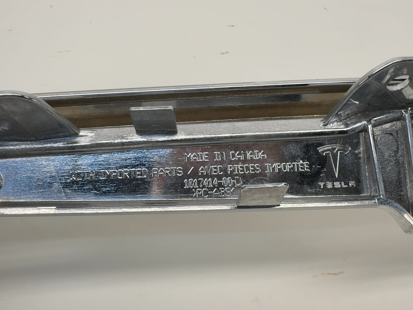 2013-2014 Tesla Model S Front End Chrome Piece 1017414-00-D