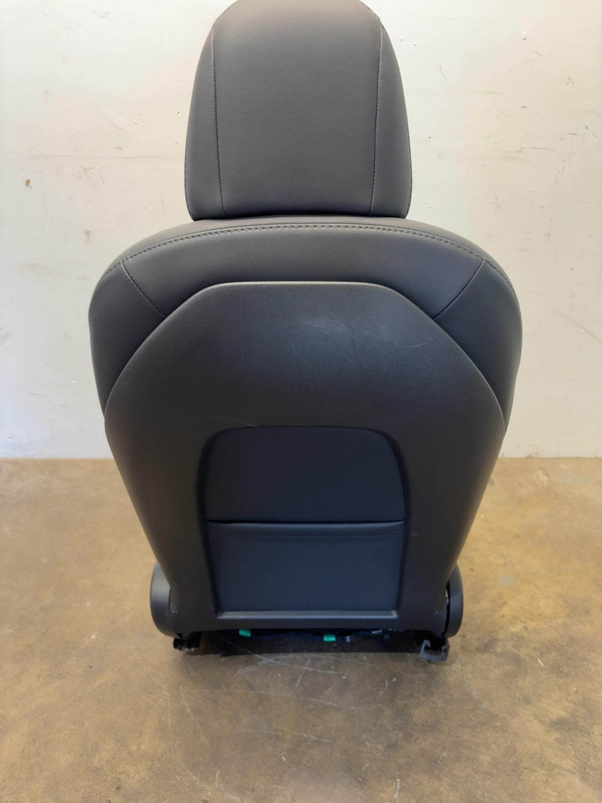 2018 Tesla Model 3 Front Left Seat Assembly 7654322-01-B