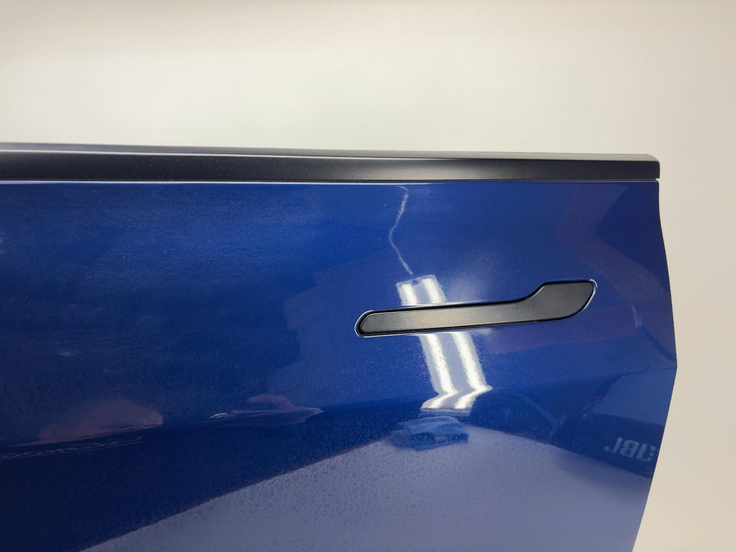 2022 Tesla Model 3 Front Left Door Shell 1081439-S0-G