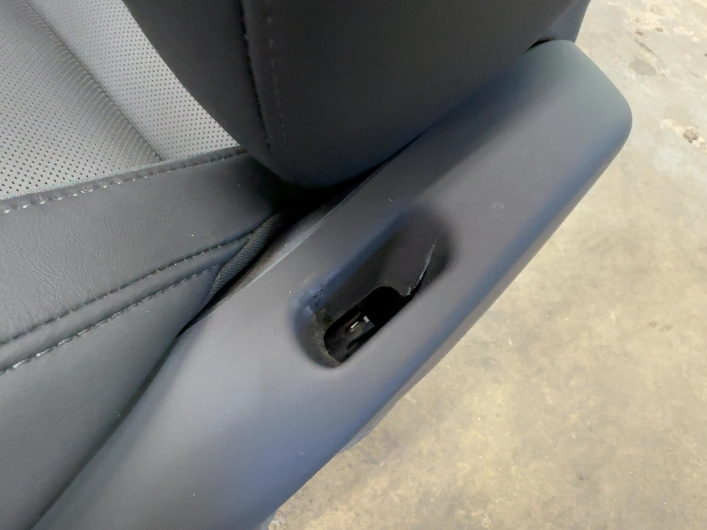 2026 Tesla Model 3 Highland Front Performance Seats 8765432-01-B