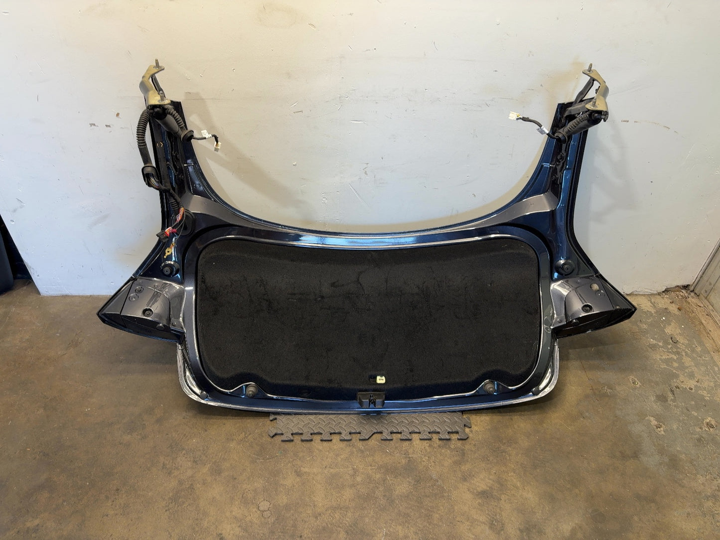 2024-2026 Tesla Model 3 Highland Trunk Lid Assembly 1714928-E0-B