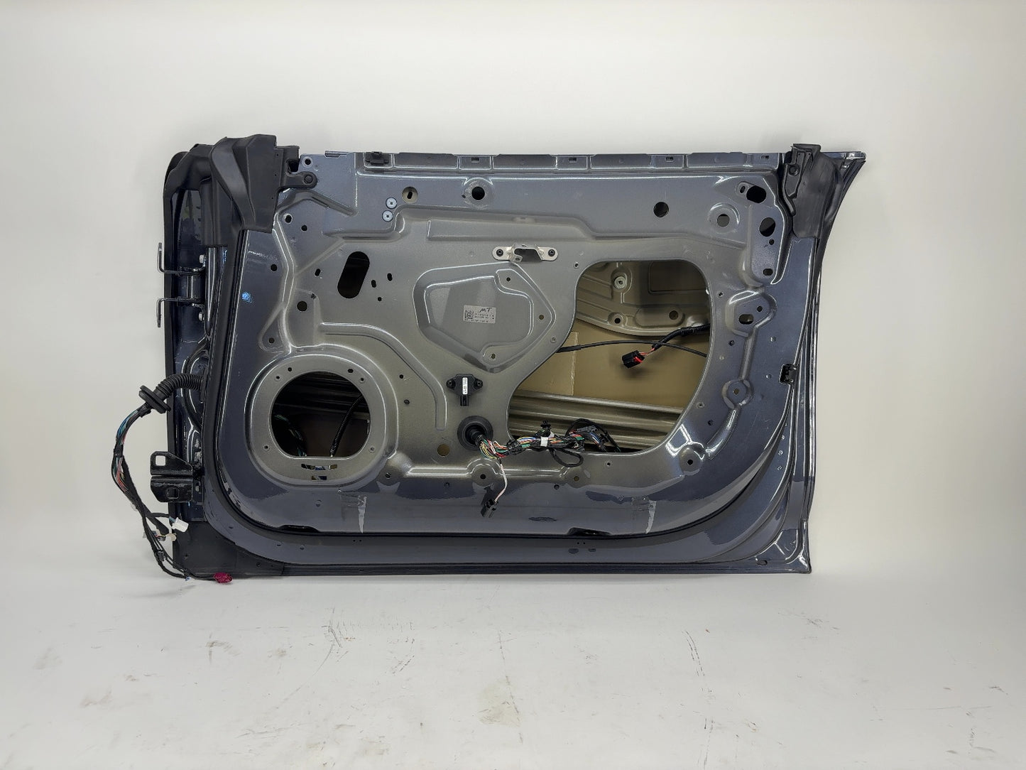 2018 Tesla Model S Front Right Door Shell 6006622-E0-G