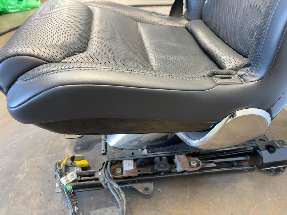 2016 Tesla Model X Second Row Seat Left 1076089-02-B