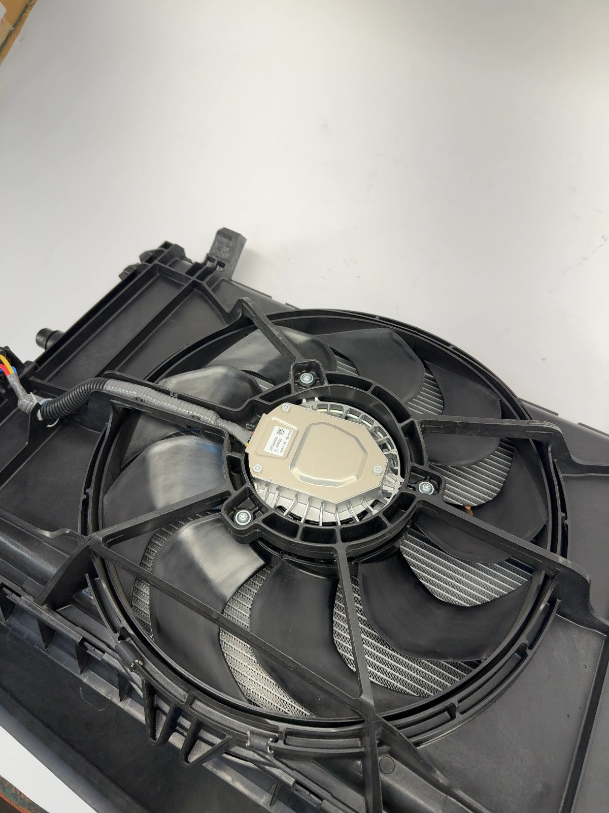 2026 Tesla Model Y Juniper Cooling Fan Assembly 1982489-00-D