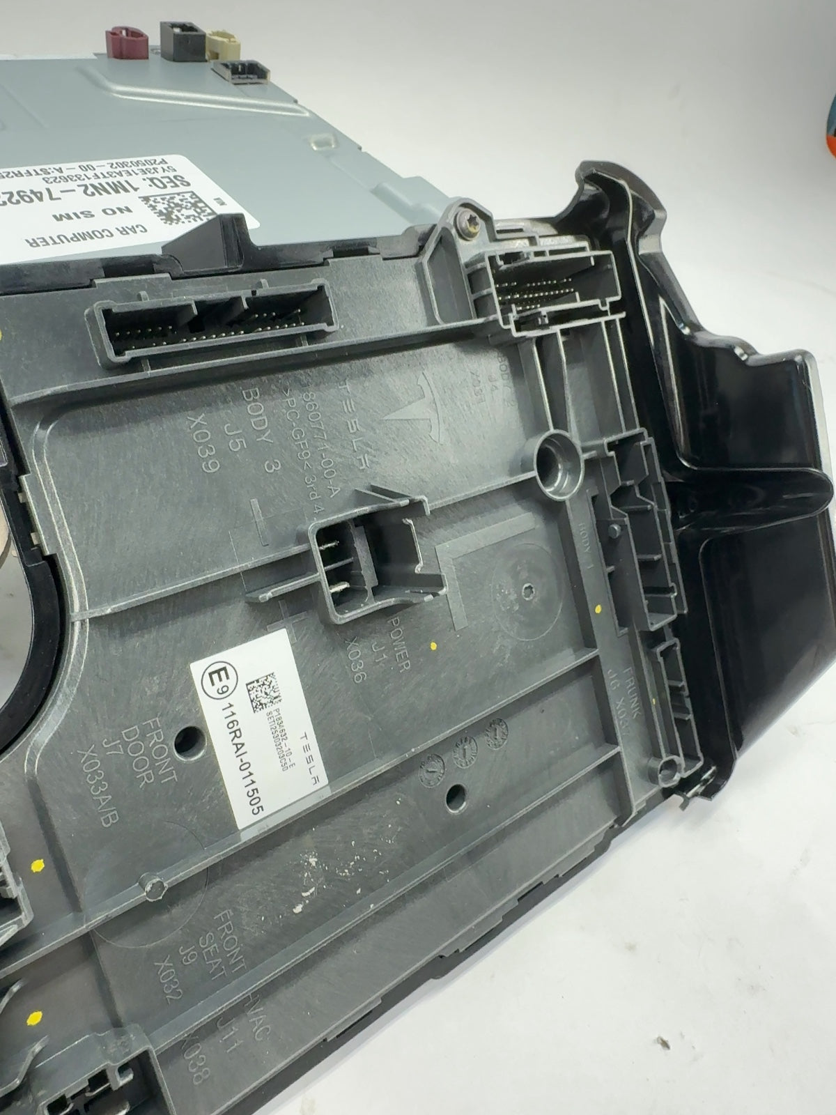 2025-2026 Tesla Model 3 Highland Car Computer With Left Vc Controller 2050302-00-A