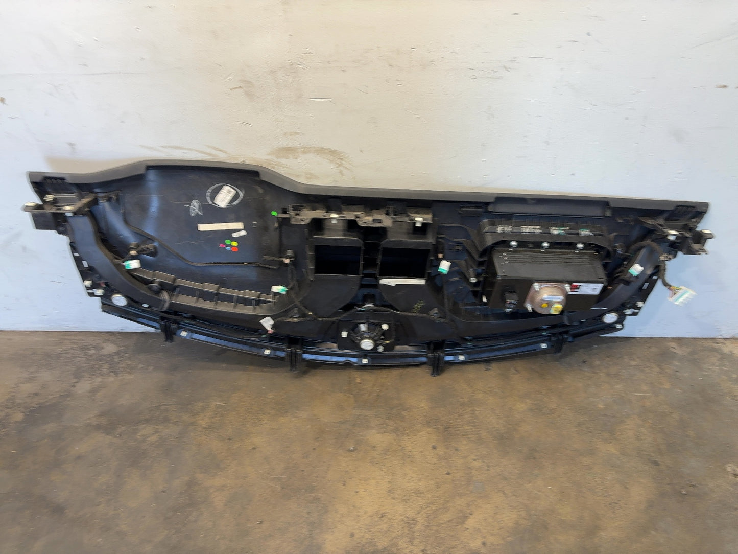 2021-2025 Tesla Model S Instrument Panel With Airbag 1562987-99-E