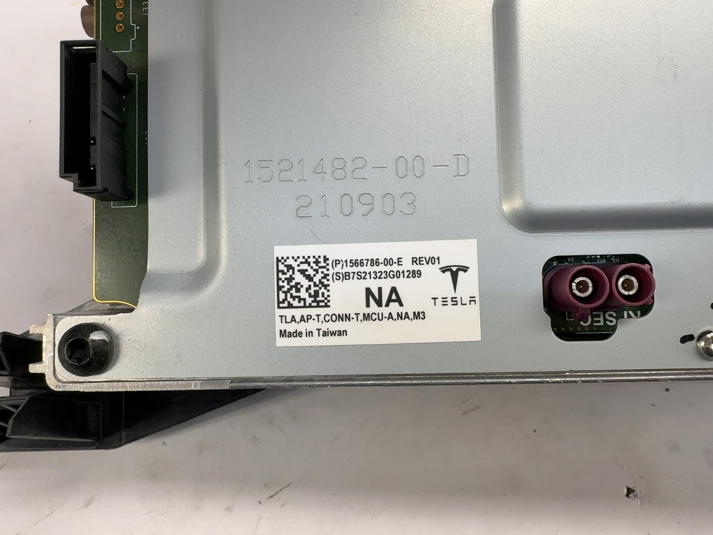 2021-2022 Tesla Model 3 Car Computer With Security Module 1566786-00-E