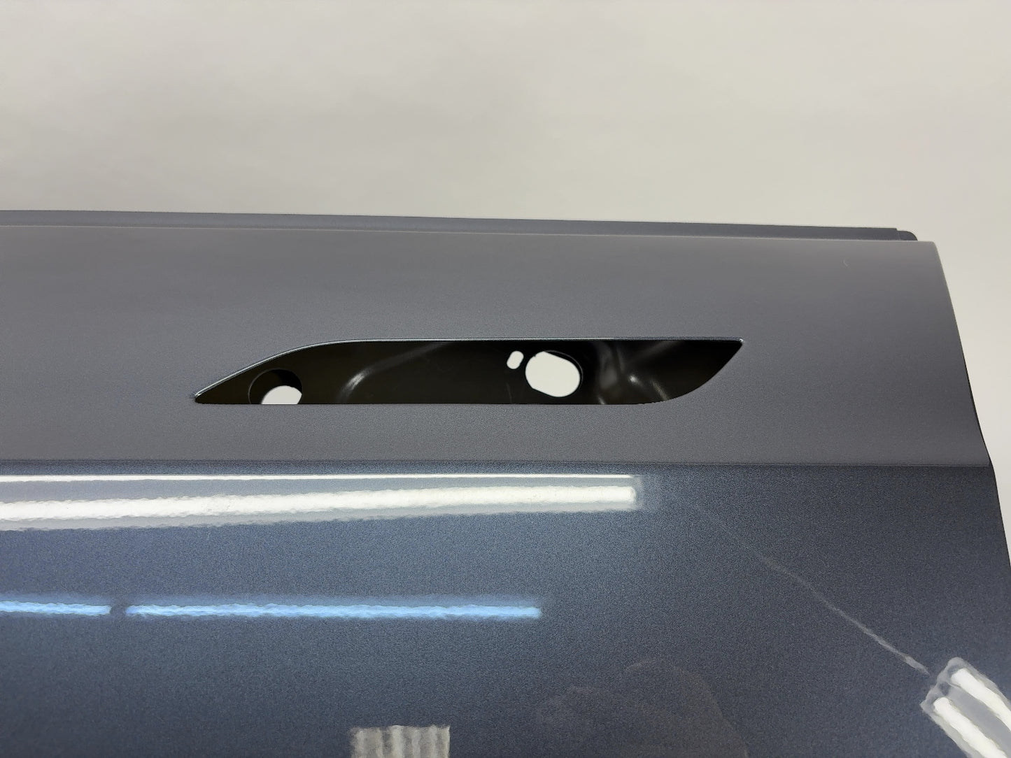 2014-2019 Tesla Model S Front Left Door Shell 6006662-E0-H