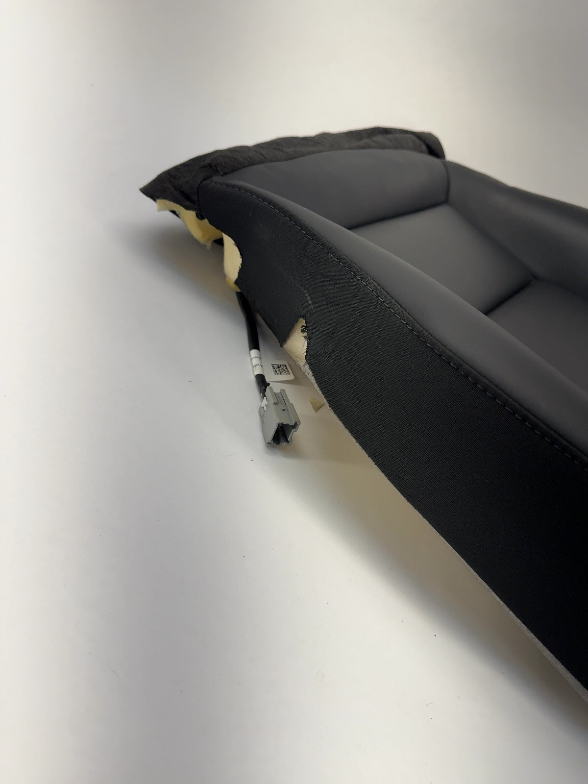2021-2023 Tesla Model 3 Front Left Driver Seat Lower Cushion 1452871-01-F