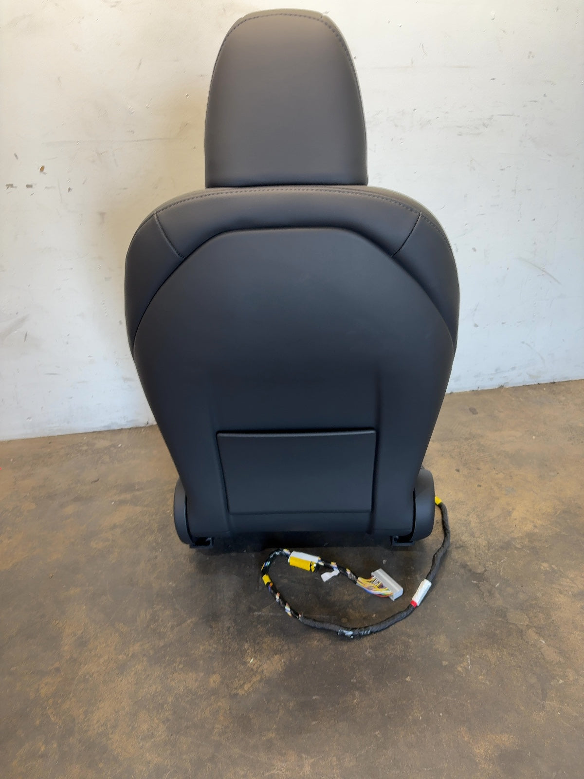 2026 Tesla Model 3 Highland Front Right Seat Assembly 2700990-00-A