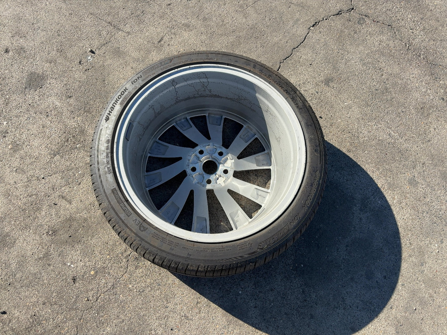 2025 Tesla Model Y Hankook - Ion Evo A/s 255/40r20 Wheel 2188243-00-A
