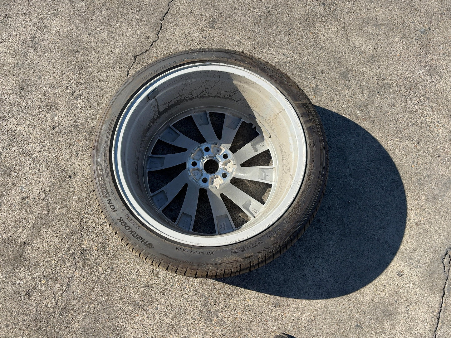 2025 Tesla Model Y Hankook - Ion Evo A/s 255/40r20 Wheel 2188243-00-A