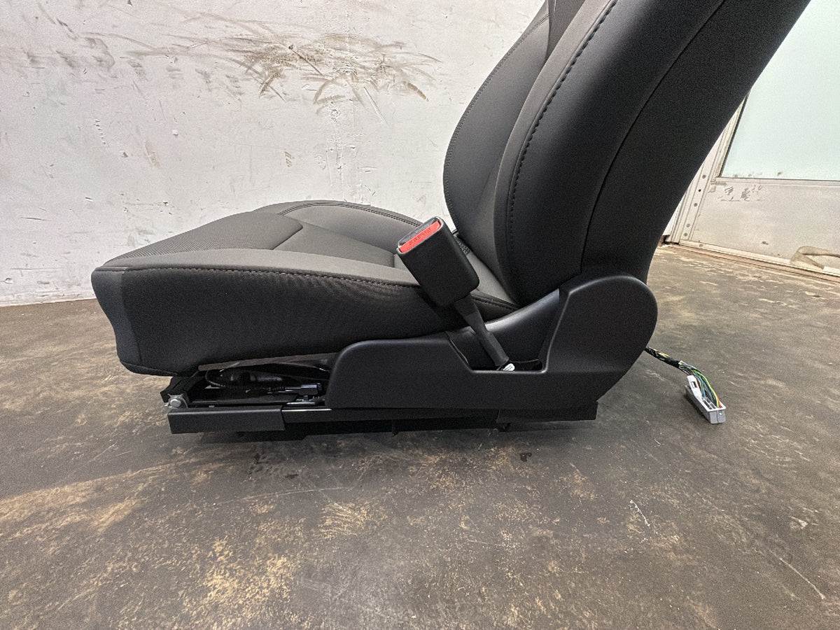 2026 Tesla Model Y Juniper Front Right Seat Assembly 2700041-F1-B